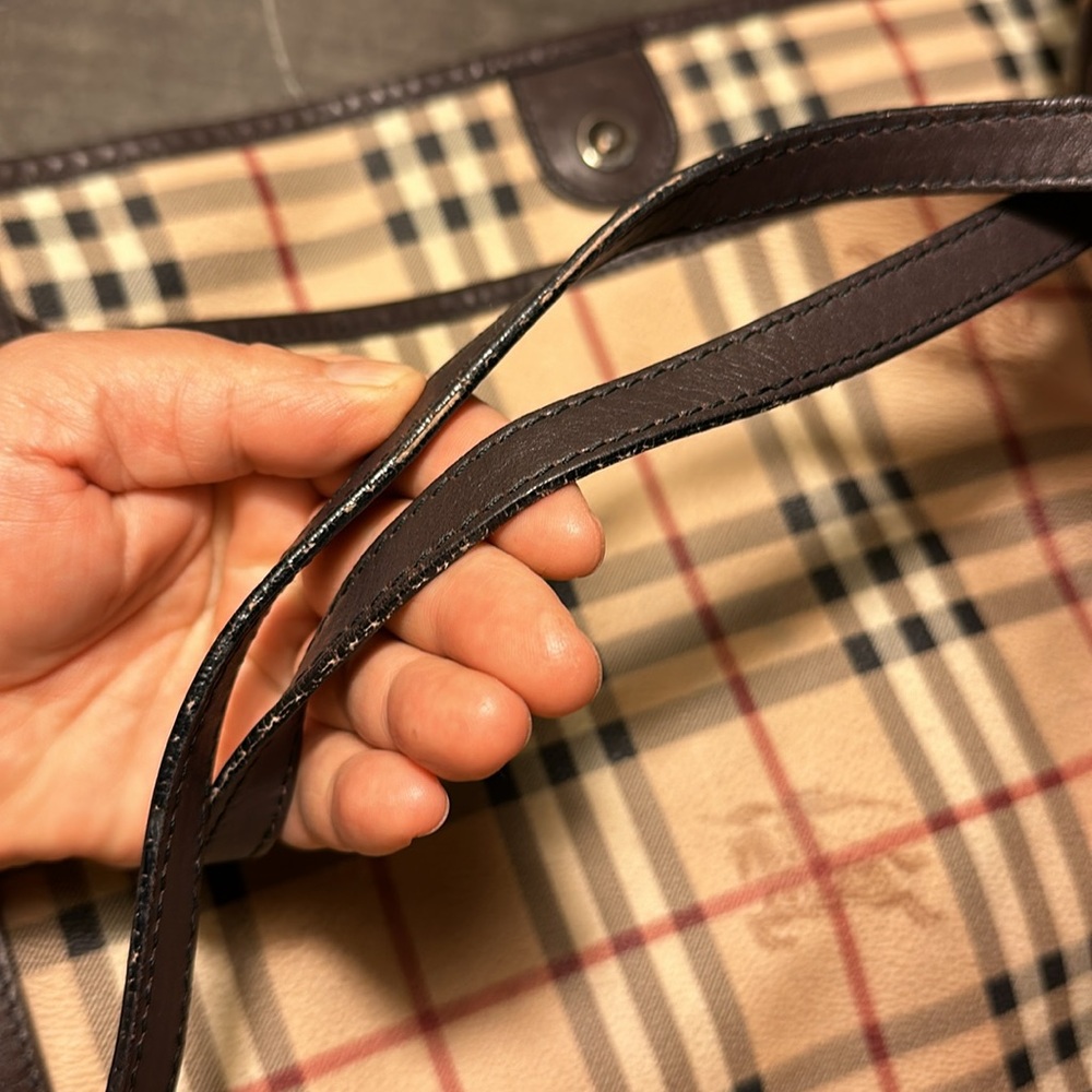 BURBERRY HANDBAG - Picture 6 of 16